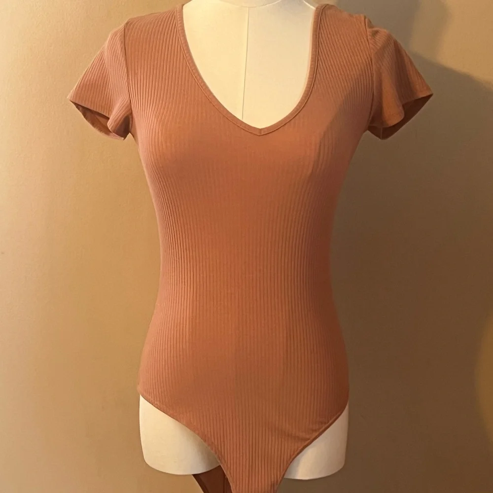 Like New Forever 21 V-Neck Ribbed Bodysuit